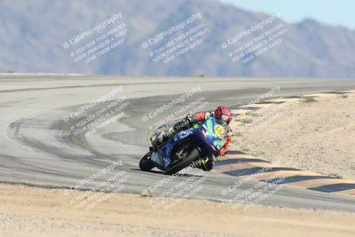 media/Oct-05-2025-CVMA (Sun) [[beeef4f201]]/Race 11-500-400(4)-350 Supersport/